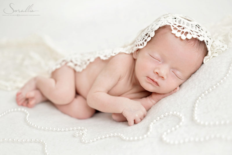 Newborn_White Elegance_Side