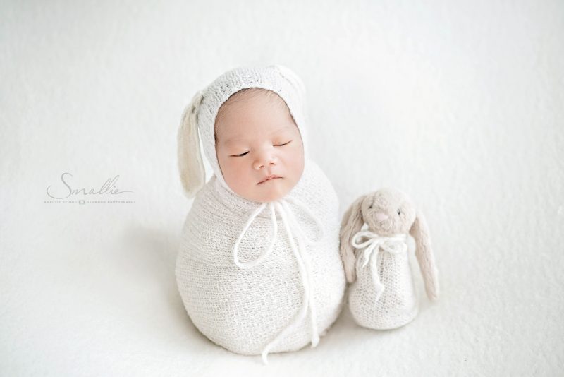 Newborn_White Elegance_Side